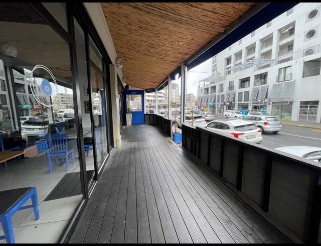 200M² RETAIL TO LET IN SEA POINT